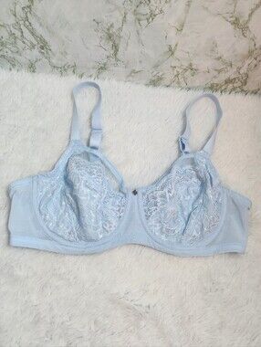BREEZIES Lace Underwire Bra